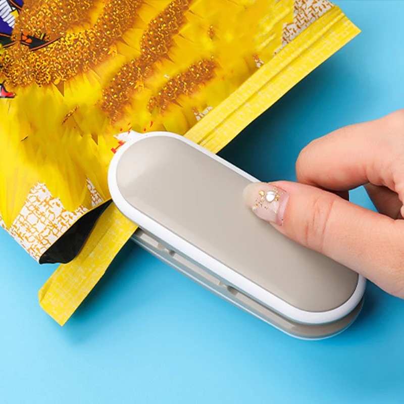 Food Packed Snacks - Hand Press Sealing Clip Mini Heat